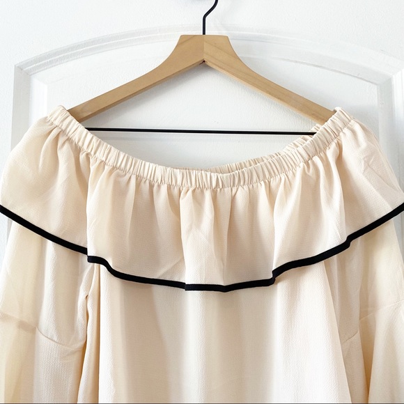 NWT MISIA peach off the shoulder blouse - Picture 6 of 7